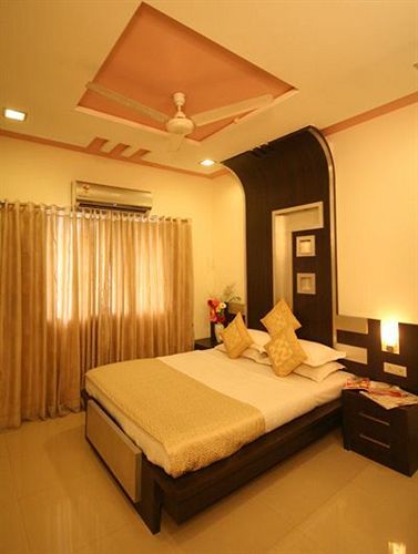Victoria 2* Bombay
